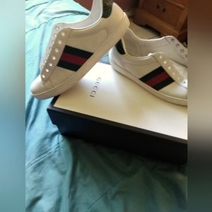 Gucci white leather size 10